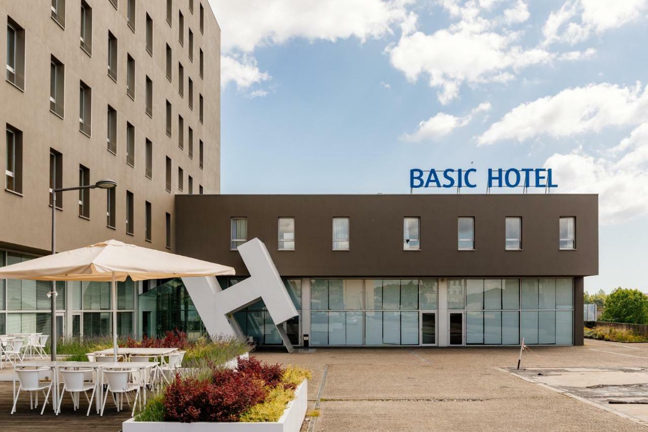 Basic Braga By Axis Hotel Екстериор снимка